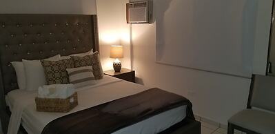 Luichy's Seaside Hotel