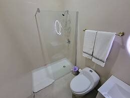 Luichy's Seaside Hotel