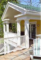 Inn On Columbia