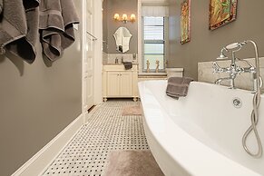 Reynolds Mansion B&B