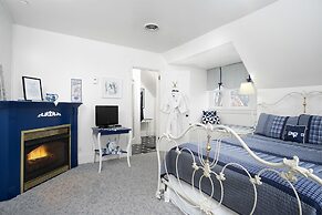 Reynolds Mansion B&B