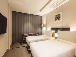 The First Stay Hotel