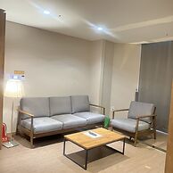 The First Stay Hotel