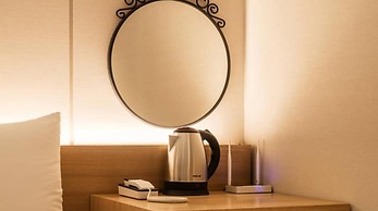 The First Stay Hotel