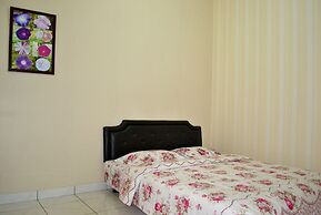 Vila Bunga Merah Gelatik