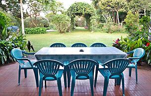 Vila Bunga Merah Gelatik