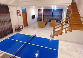 Vila Bunga Merah Gelatik