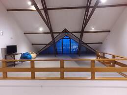 Vila Bunga Merah Gelatik