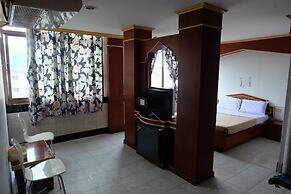 Satit Padang Hotel