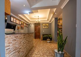 Crest Safari Lodge