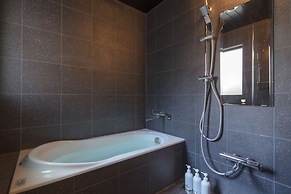 Hikoso-machi Gin no Ma