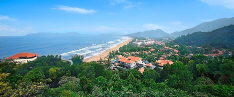 Laguna Park Townhouses