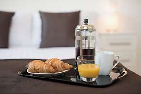 Celador Apartments - Sussex House Serviced Apartments