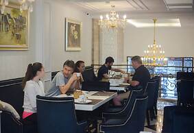 Luxury Old Quarter Hotel & Gym