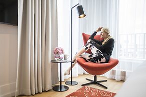 Capri by Fraser Berlin