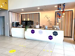 Capri by Fraser Berlin