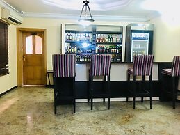Topaz Luxury Suites & Apartments