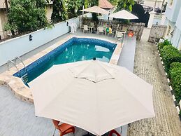 Topaz Luxury Suites & Apartments