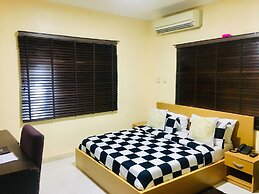 Topaz Luxury Suites & Apartments