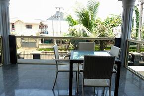 Topaz Luxury Suites & Apartments