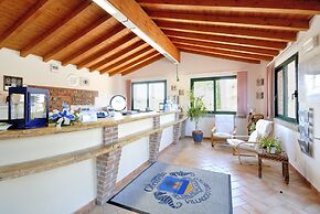 La Cecinella Apartments