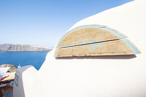 Anemi House & Villas