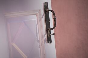 Anemi House & Villas