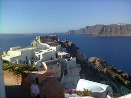 Anemi House & Villas