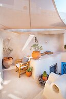 Anemi House & Villas