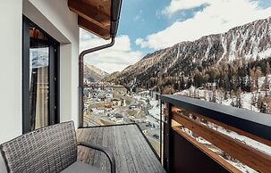 LARET private Boutique Hotel - Adults only