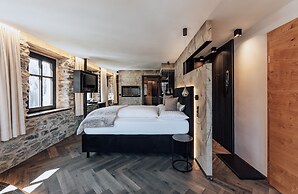 LARET private Boutique Hotel - Adults only