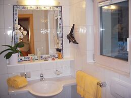 LARET private Boutique Hotel - Adults only
