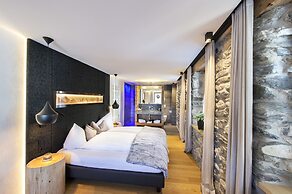 LARET private Boutique Hotel - Adults only