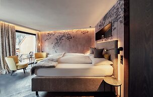 LARET private Boutique Hotel - Adults only