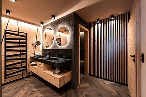LARET private Boutique Hotel - Adults only
