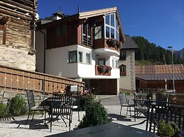 LARET private Boutique Hotel - Adults only