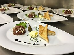 LARET private Boutique Hotel - Adults only