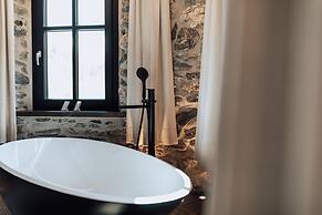 LARET private Boutique Hotel - Adults only