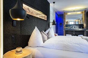 LARET private Boutique Hotel - Adults only