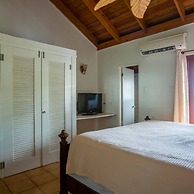 Village Cay Hotel and Marina