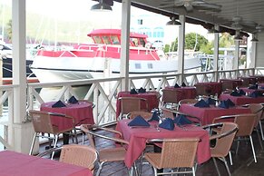 Village Cay Hotel and Marina