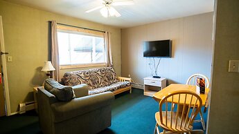 Triangle Motel