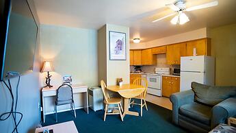 Triangle Motel