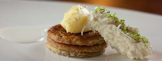 ESDUMA HK Hotel Pachuca