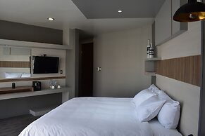 ESDUMA HK Hotel Pachuca