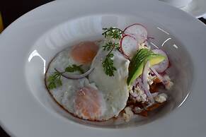 ESDUMA HK Hotel Pachuca