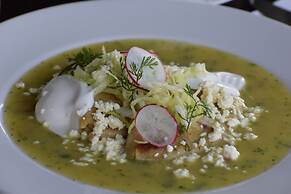 ESDUMA HK Hotel Pachuca