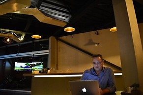 ESDUMA HK Hotel Pachuca