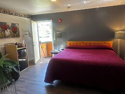 Rustic Inn Motel