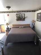 Rustic Inn Motel